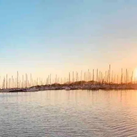 Apartment Charmant Studio Bord De Mer Agde